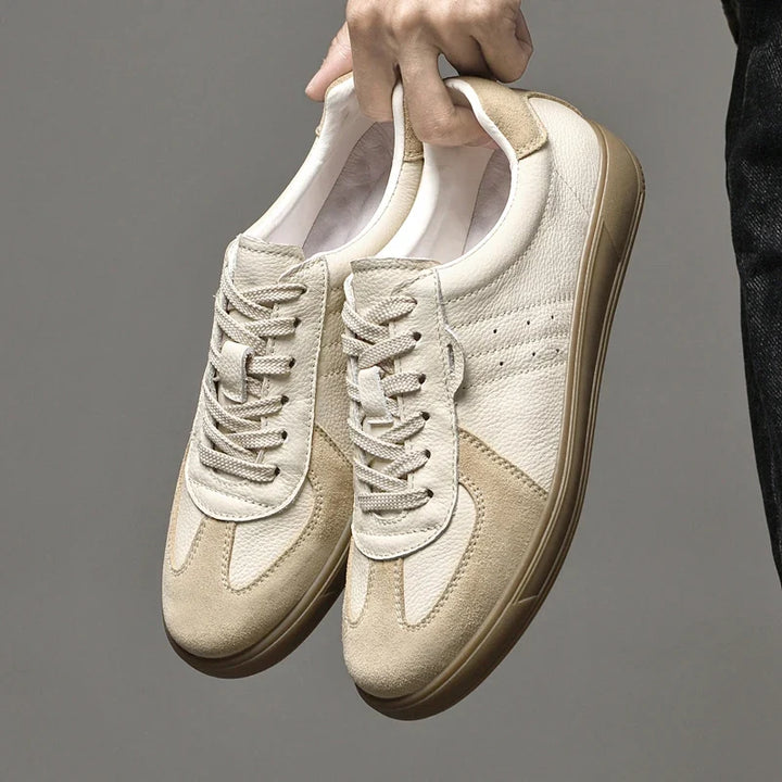Durable unisex walking sneakers, comfortable for everyday casual activities.
