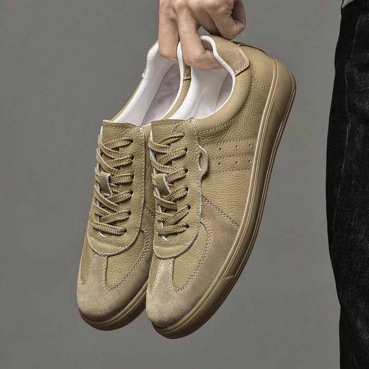 Modern classic unisex casual sneakers, ultimate comfort for daily wear.