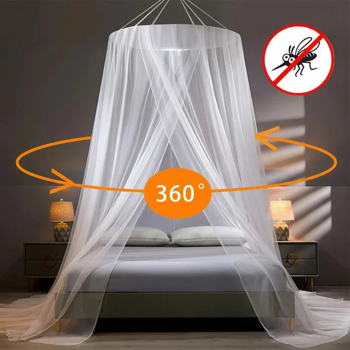 Close-up of fine mesh on a collapsible mosquito net, ensuring superior insect protection & peaceful sleep.