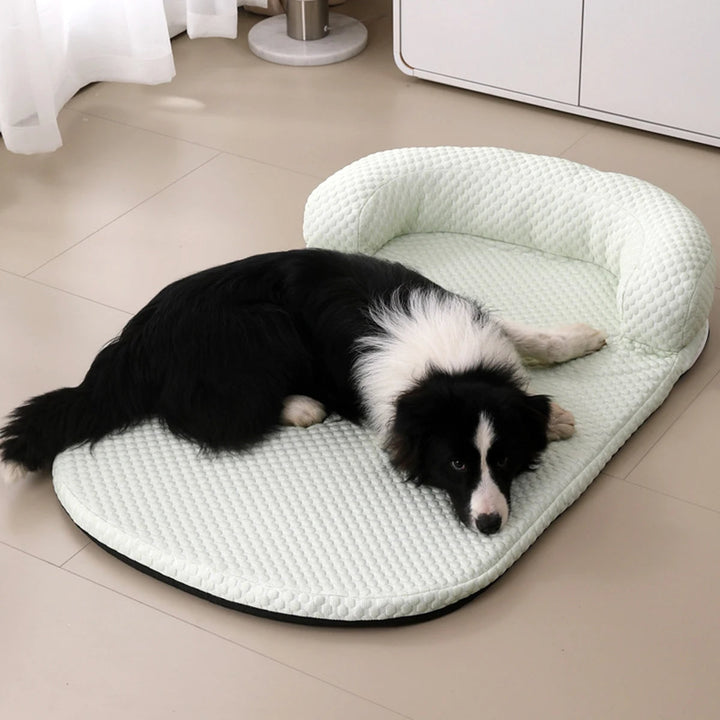 Cat summer bed made of ice silk with comfortable 3D sponge cushion, blue color
