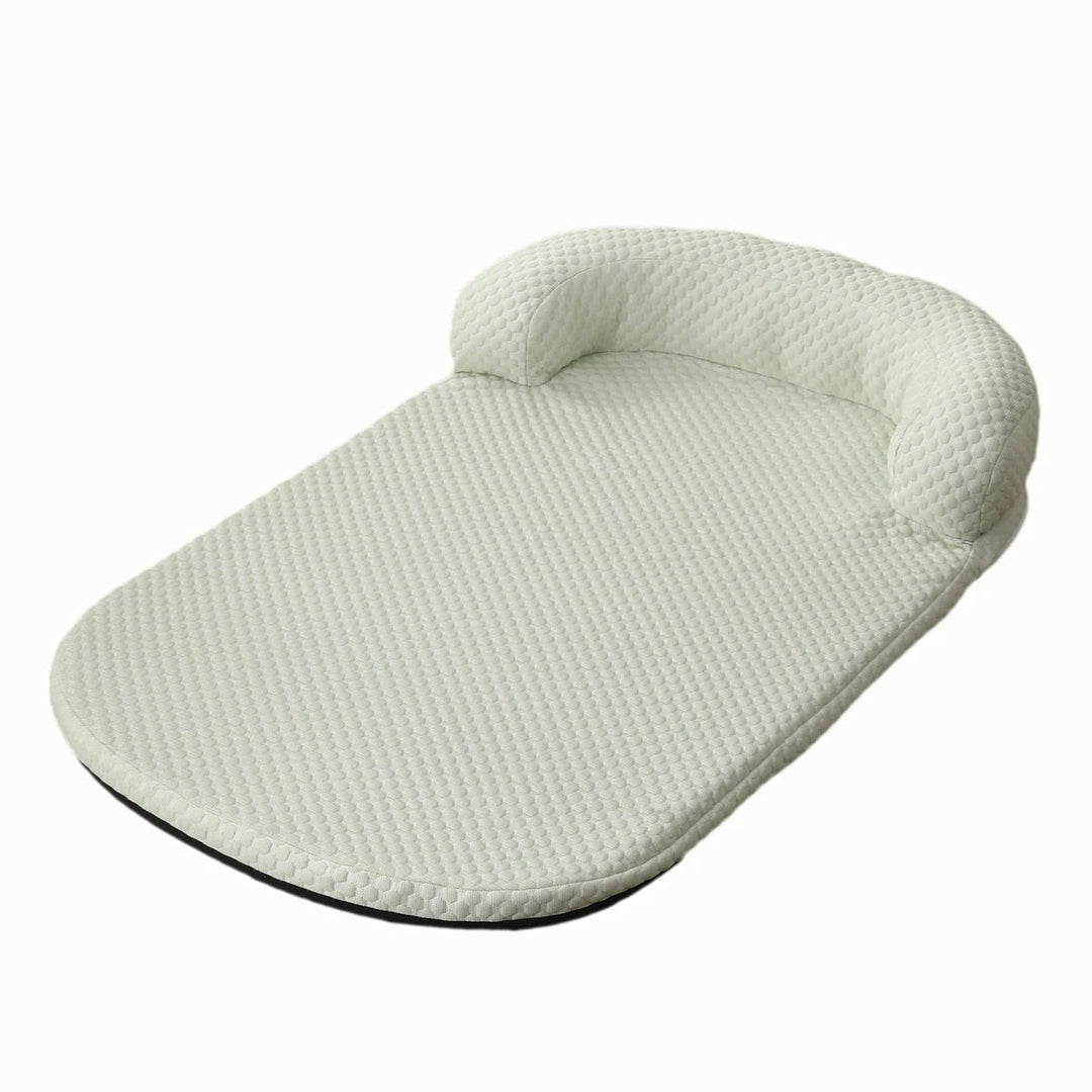 Close-up of ice silk texture on cooling pet bed with supportive 3D sponge