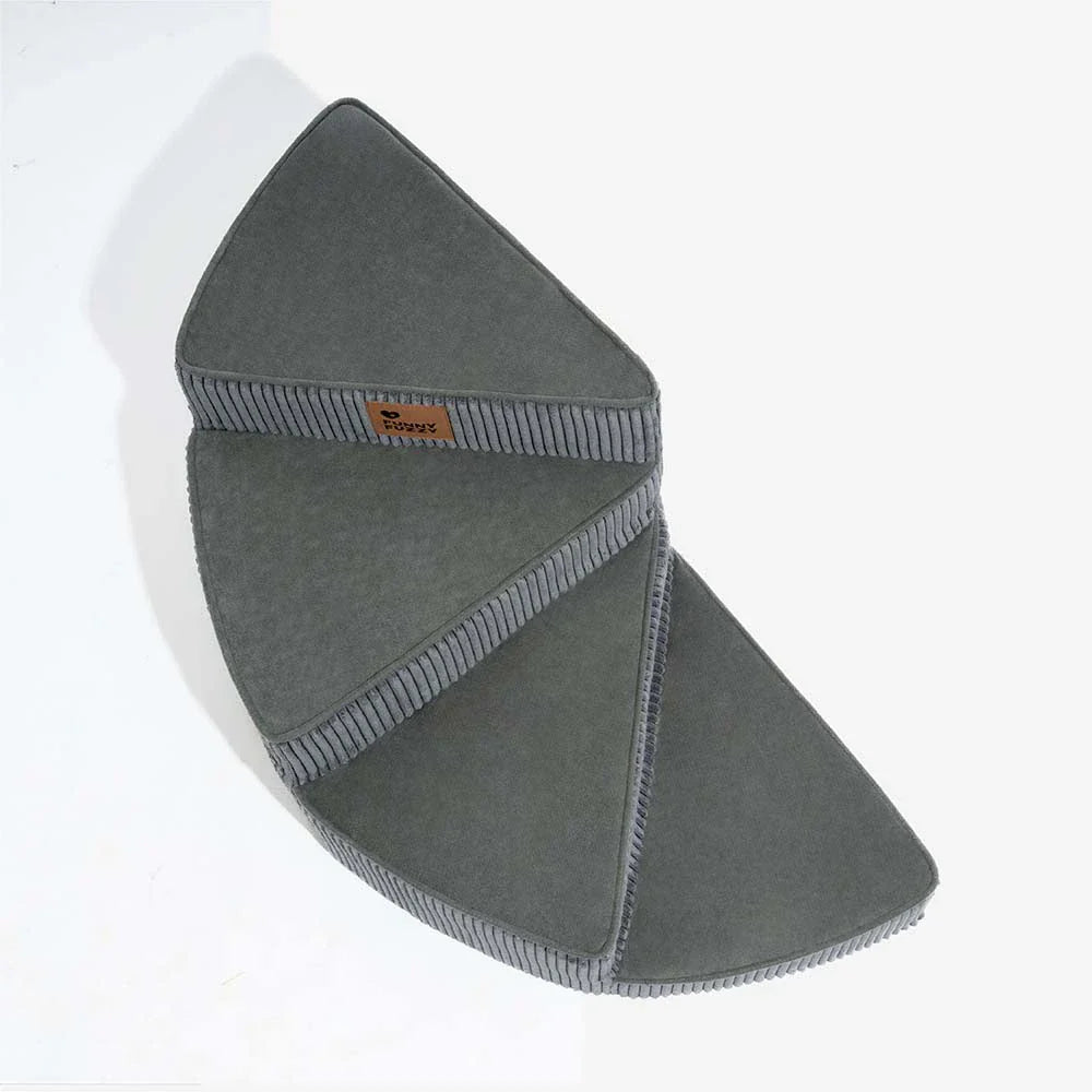 Joint-friendly spiral pet stairs in soft corduroy, for senior dogs