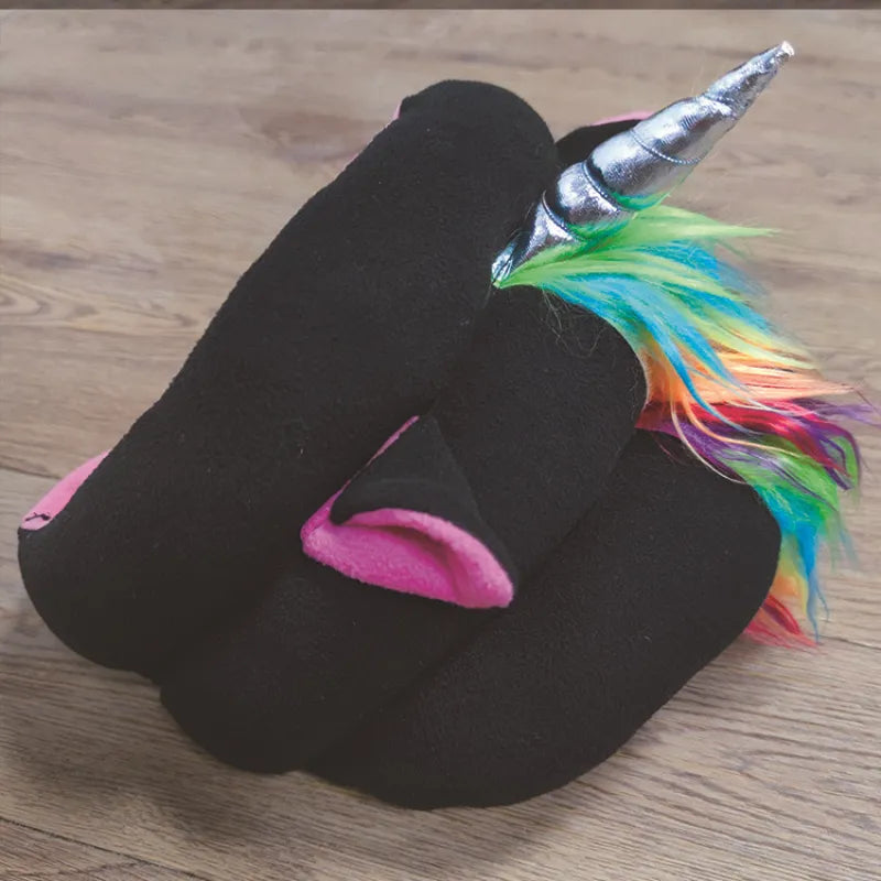 Cute unicorn-shaped cat bed, ideal for small dogs and cats, featuring horns and ears