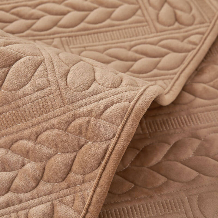 Durable crystal velvet sofa cover, non-slip, protects furniture with stylish wheat pattern