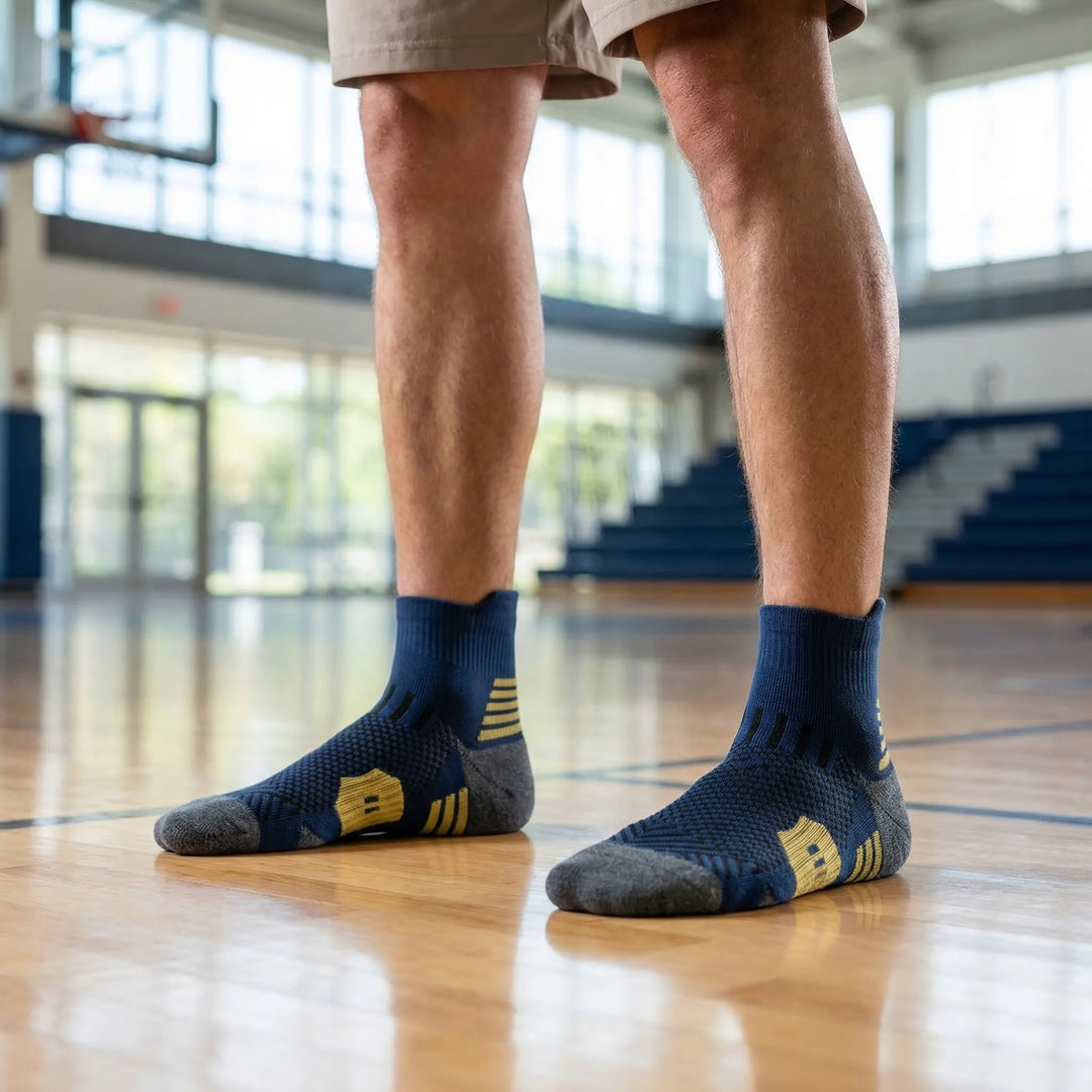 Unisex cushioned ankle sports socks, ideal for training, running, and gym workouts. Breathable & supportive.
