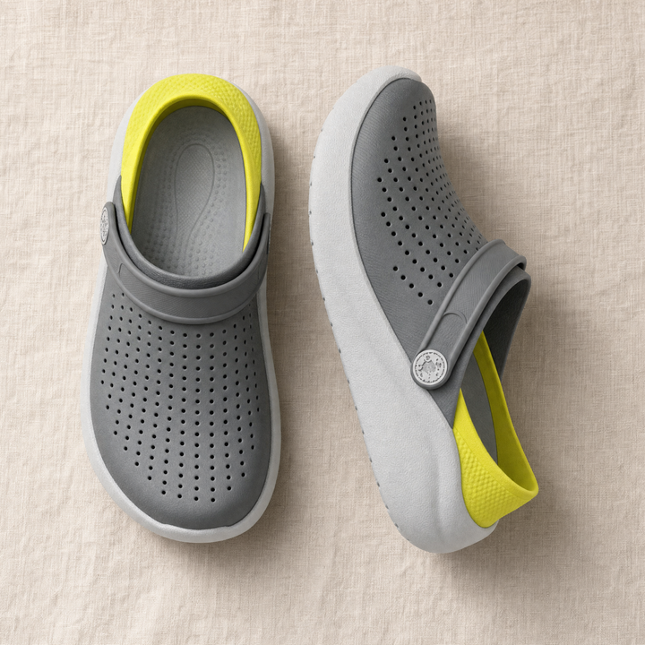 Lightweight unisex sandals with arch support & flexible sole for foot comfort.