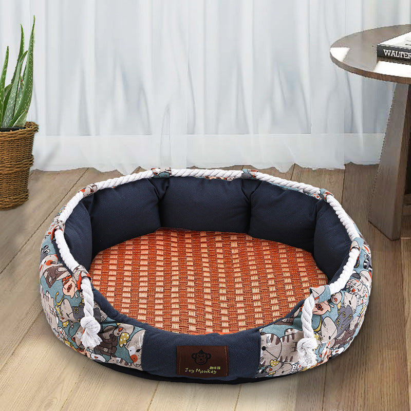 Unisex petbed with a soft comfort mat, a fun chew toy, and practical side pocket