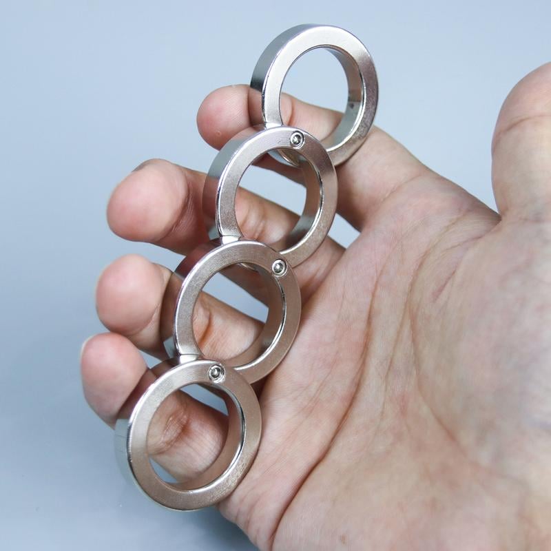 Innovative folding four-finger fidget ring, a sensory tool for anxiety relief & focus.