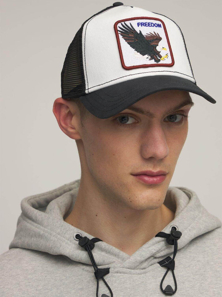 Unisex Freedom Eagle baseball cap, an adjustable and stylish choice for any casual or outdoor outfit.