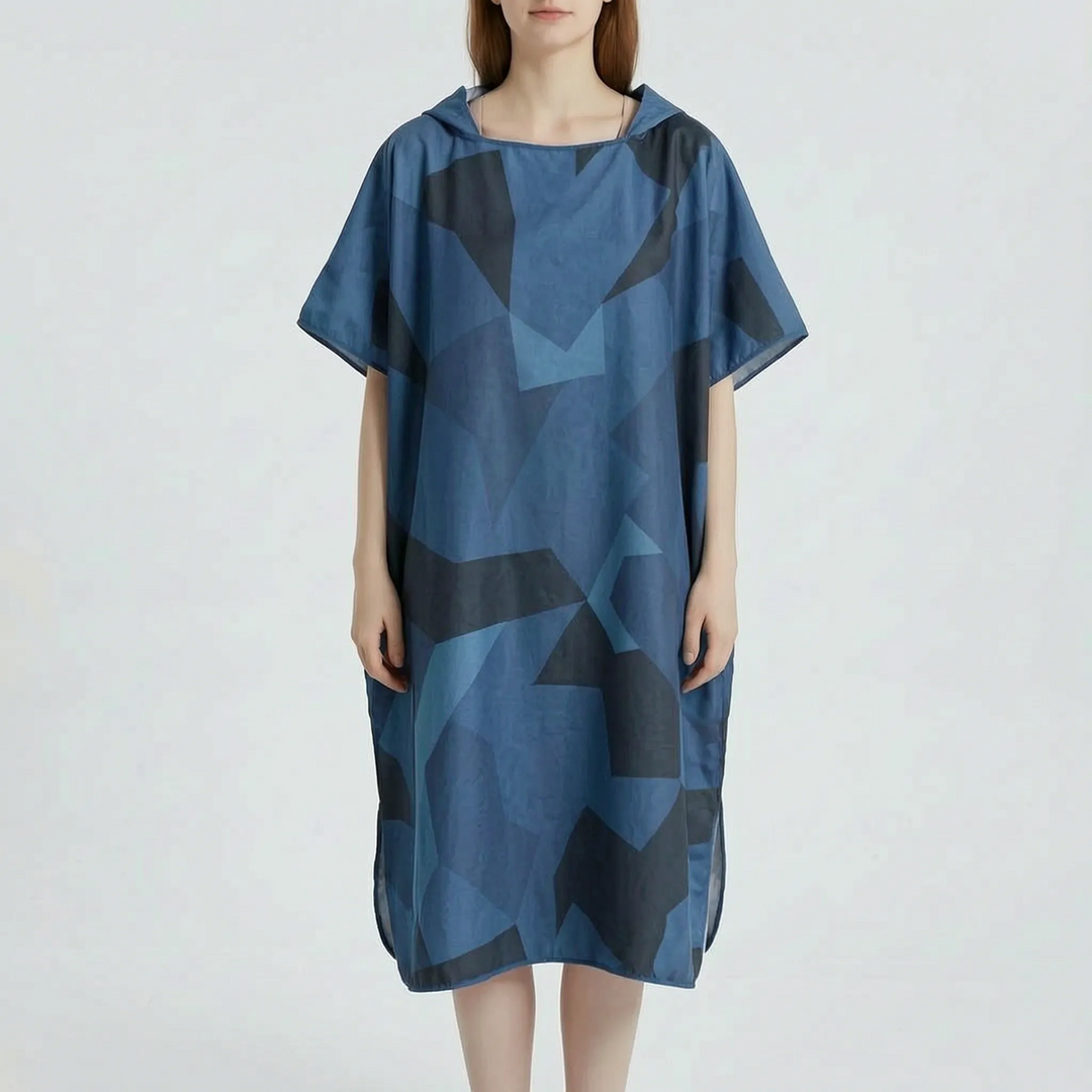 Unisex Geometric Print Hooded Changing Robe: quick-dry, absorbent, & private for beach or pool.