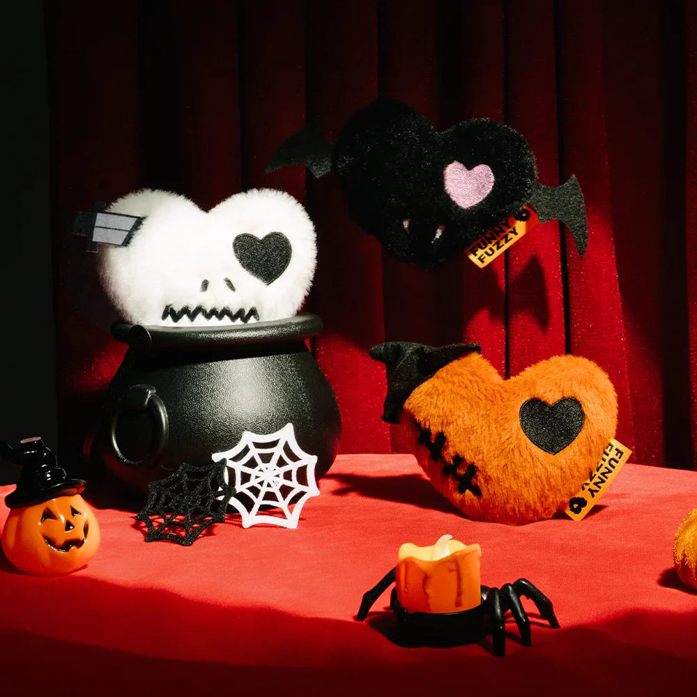 Unisex Halloween Plush Bat Heart Squeaky Dog Toy