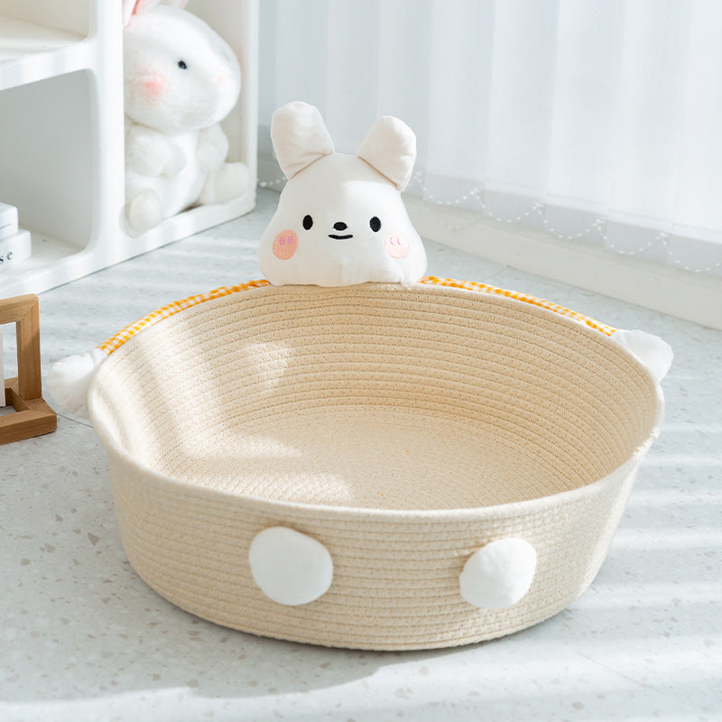 Modern pet furniture: cotton rope cat bed with animal design, suitable for any home decor