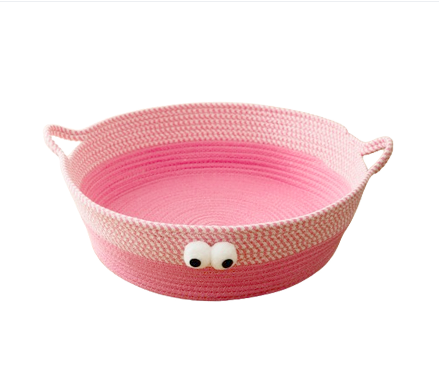 Eco-friendly pet bed, hand-woven cotton rope with an adorable animal design for cats