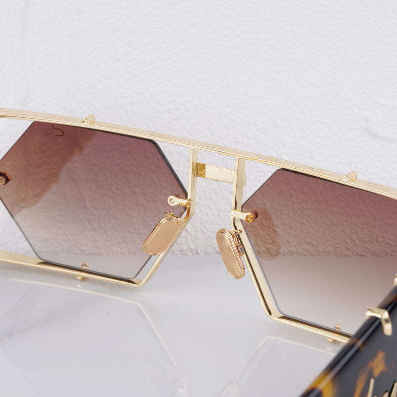 Hexagon alloy UV400 sunglasses, a chic unisex accessory for eye protection & bold fashion.