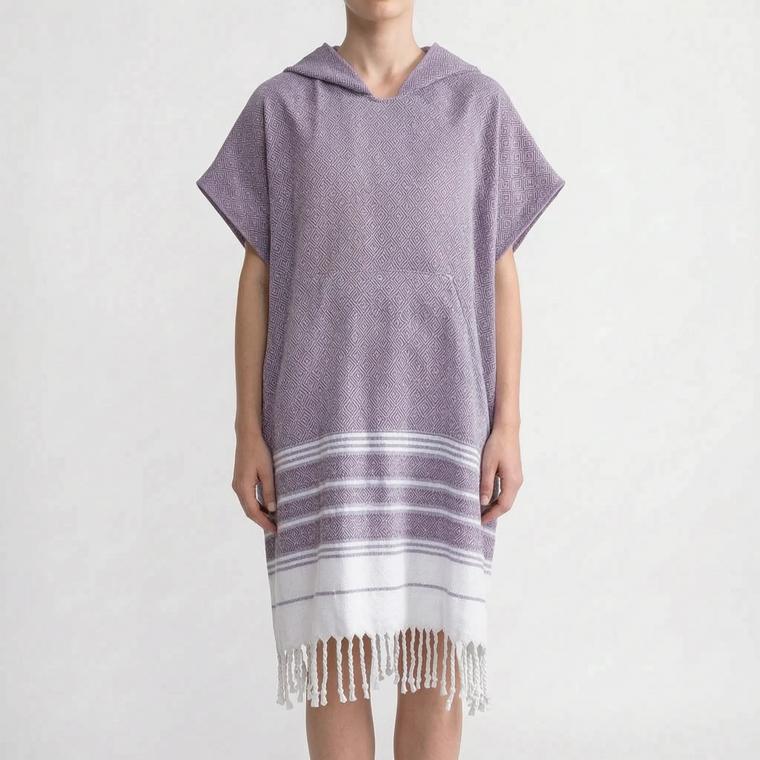 Quick-dry & sand-resistant unisex hooded beach poncho, perfect changing robe & swim cover-up.