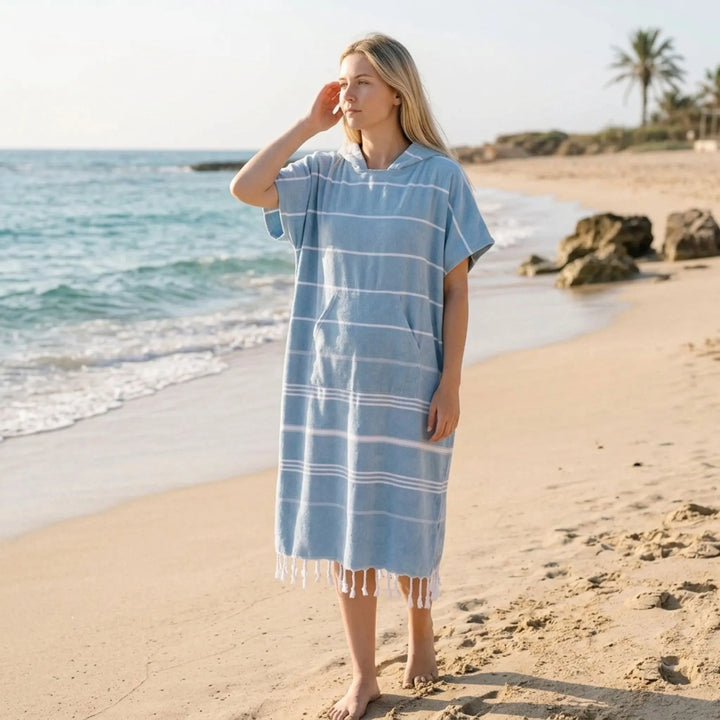 Unisex hooded surf changing poncho for beach & swim. Quick-dry, perfect for post-watersports.