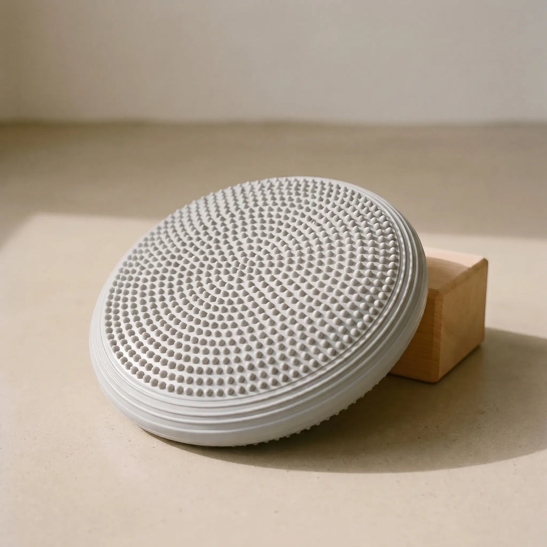 Unisex inflatable round balance cushion for core stability & strength training. Perfect for home gym workouts.
