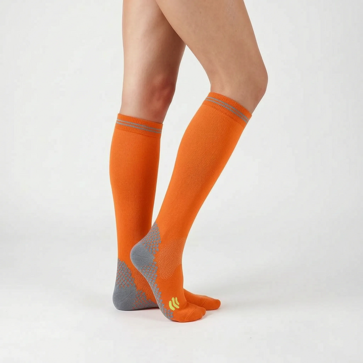 Optimal leg support with unisex knee-high compression socks, perfect for sports, running, and intense workouts.