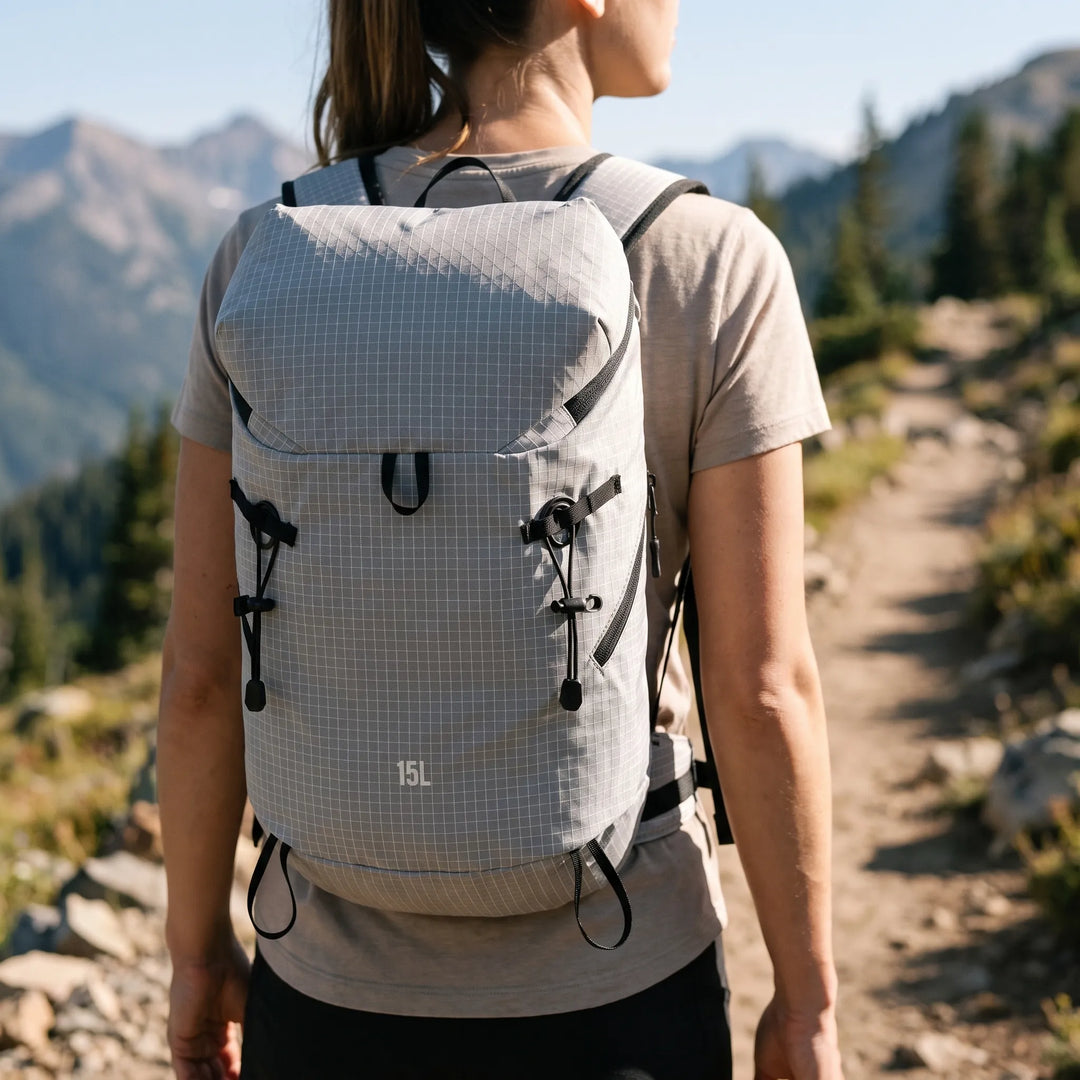Unisex lightweight hydration hiking pack for outdoor trails & camping. Durable backpack for travel & adventure sports.