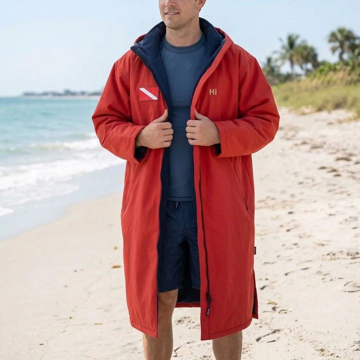 Post-swim changing robe, unisex, long-sleeve, offering warmth & easy outdoor changing for aquatic adventures.