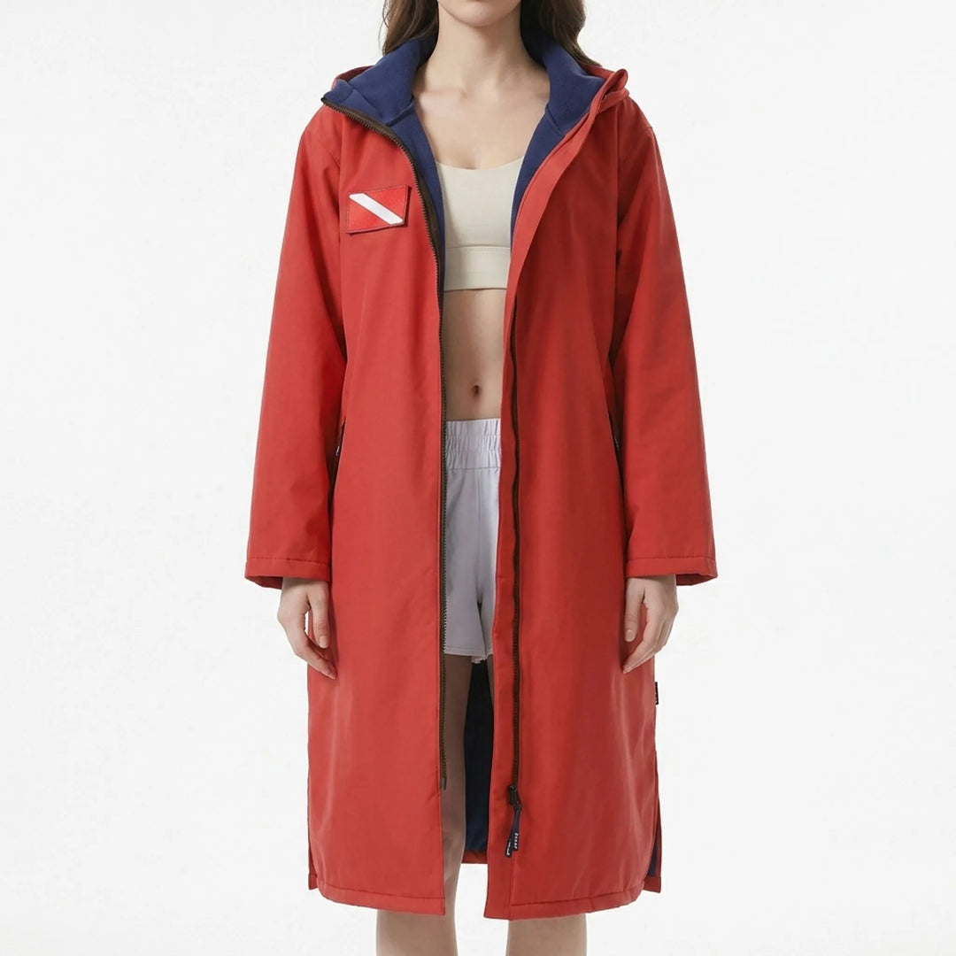 Stay warm & private with this unisex long-sleeve hooded changing robe, ideal for any post-water activity.
