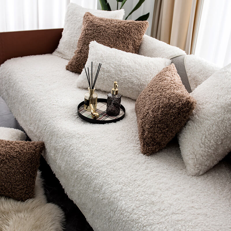 Soft fleece non-slip couch cover, durable furniture protector for active pets and living room