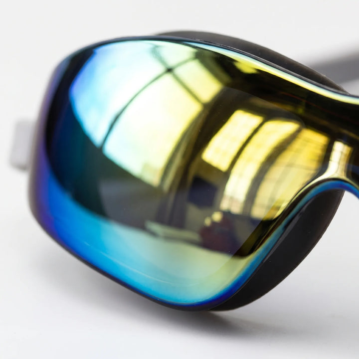 High-performance unisex mirrored swimming goggles, anti-fog & UV protection for competitive swimming.