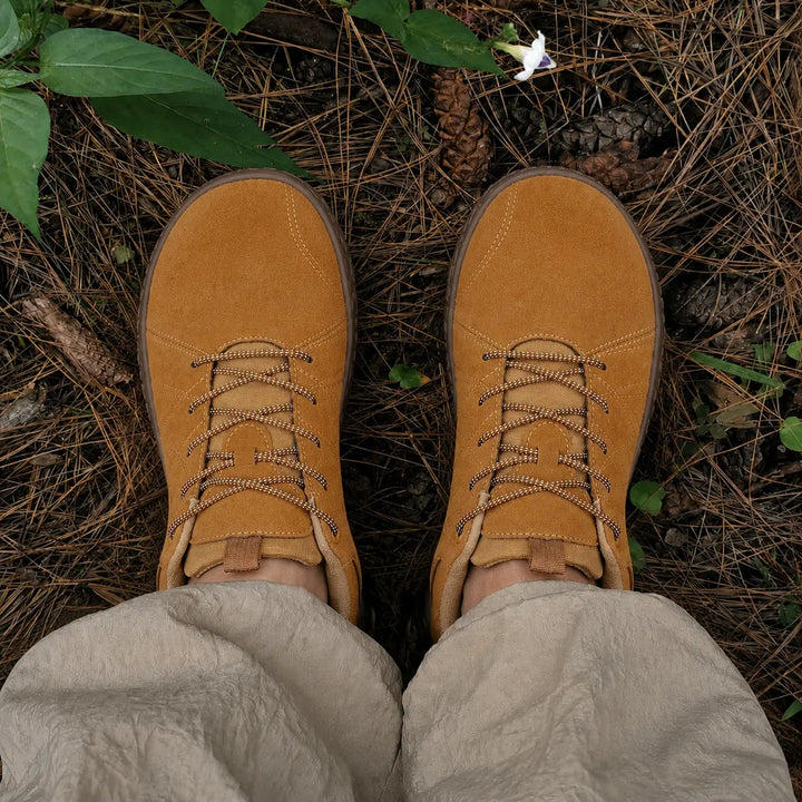 Orthopedic zero drop hiking trainers for natural posture & wide toe box comfort. Perfect for outdoor walking.