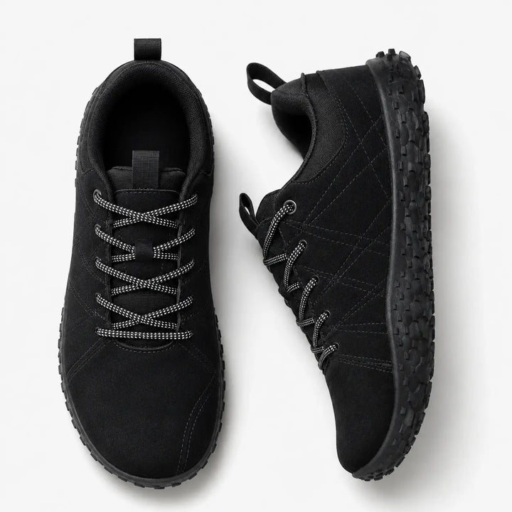 Unisex barefoot hiking trainers with a wide toe box, ensuring comfortable, natural movement on any terrain.