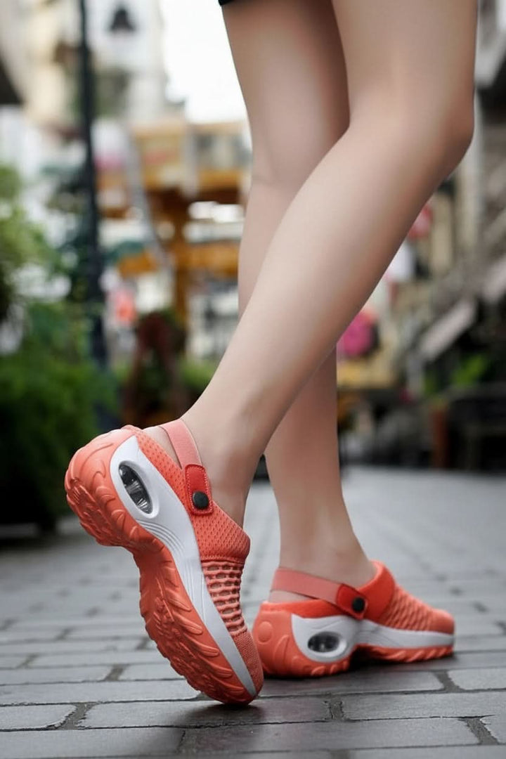 Air cushion sole on supportive diabetic orthopedic shoes ensures pain relief & comfort all day.