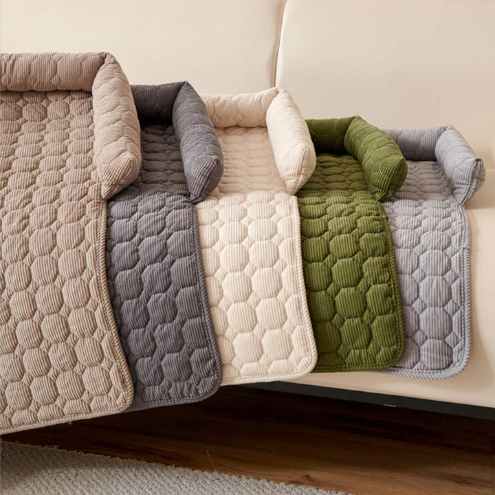 Protective pearl fleece mat for pets, keeps furniture clean and fur-free