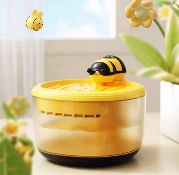 Automatic water fountain for pets, bee design, ideal for dogs and cats