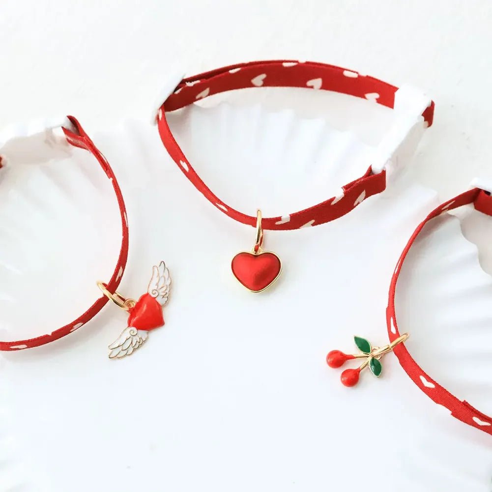 Red plaid adjustable pet collar, durable cotton polyester for daily wear, suitable for dogs and cats.