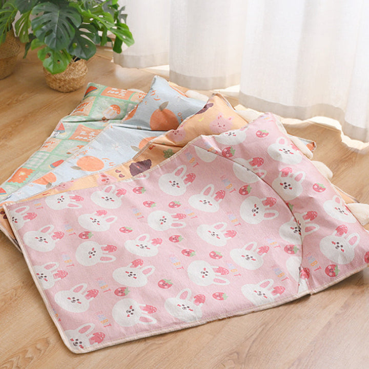 Washable pet cooling mat with innovative ice gel technology, a durable cat bed for summer