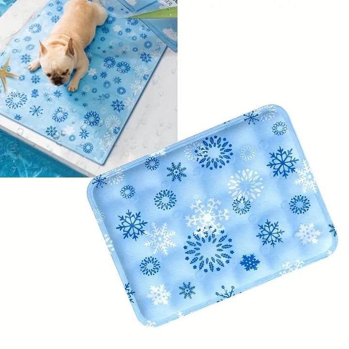 Comfort mat featuring innovative gel technology, designed as a cooling bed for pets.