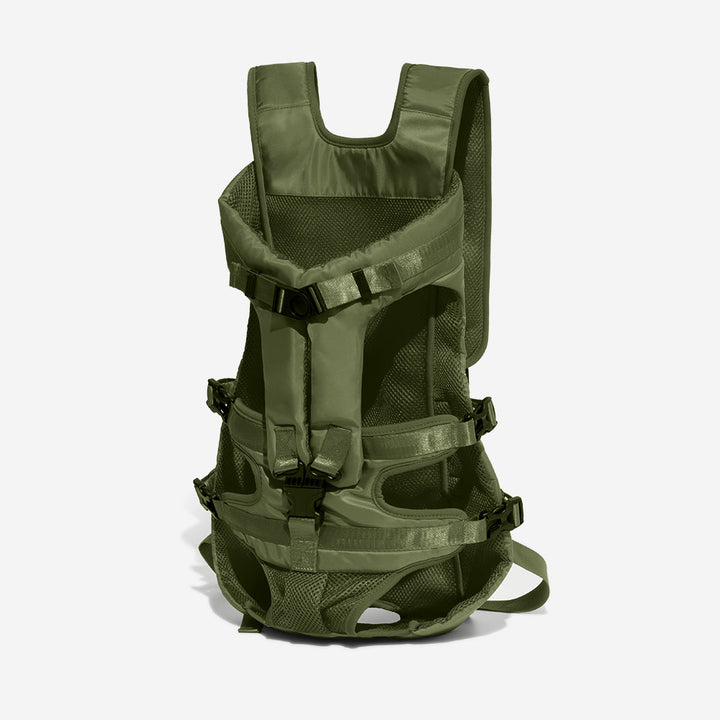 Detail of a pet dog carrier backpack's secure, anti-escape leash clip inside.