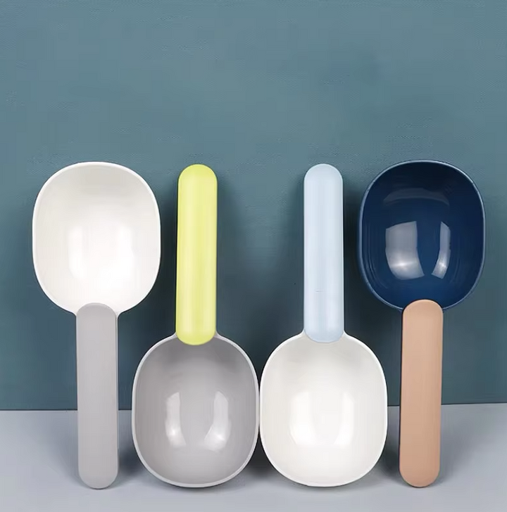 Durable pet food measuring scoop with integrated hook, essential for healthy dog and cat feeding.