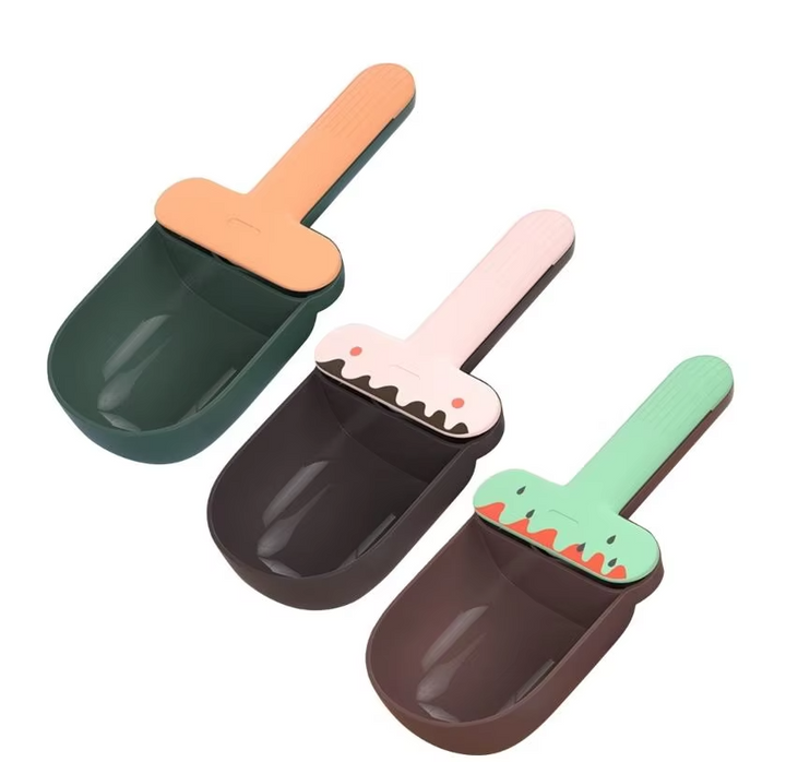 Cat accessory: Portion control pet food scoop with charming sundae design, promotes pet health