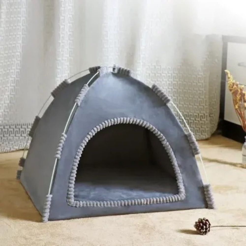 Portable pop-up pet tent with cooling mat, perfect for indoor or outdoor cat adventures.