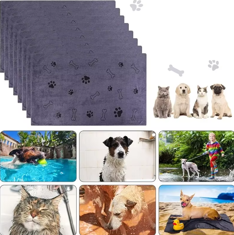 Microfiber pet towel for dogs and cats, showcasing its soft and quick-dry material for grooming