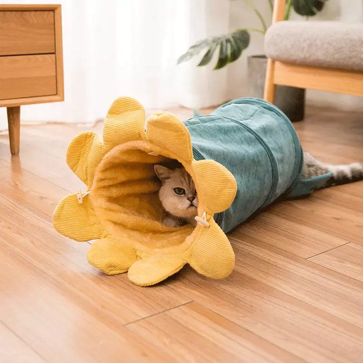 Durable pet play tunnel in a cheerful flower design, an engaging cat accessory for active cats