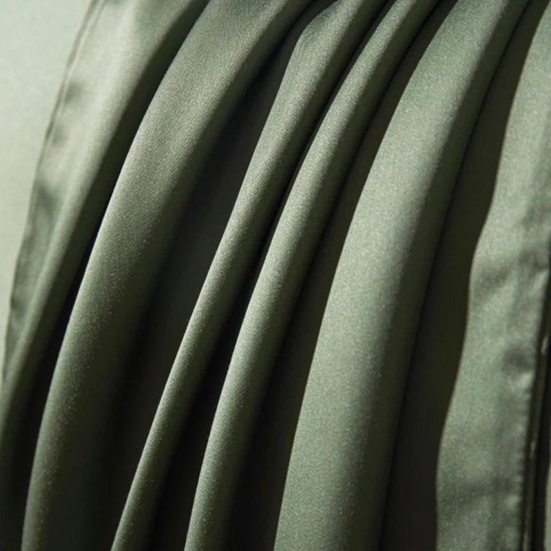 Stylish deep pocket fitted sheet made from soft, breathable cotton, ideal for modern bedroom decor.