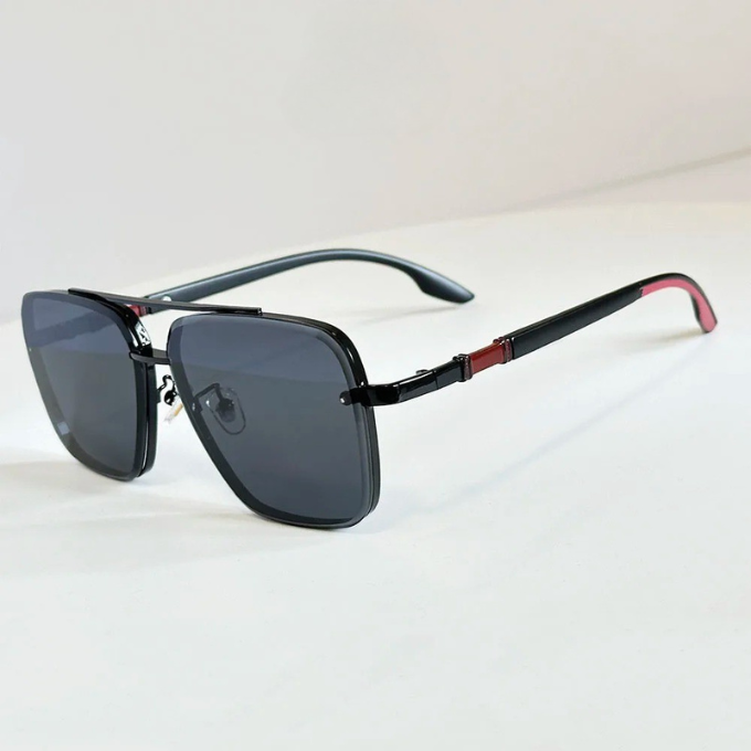 Classic square aviator sunglasses, unisex design with stylish gradient lenses and a sturdy metal frame.