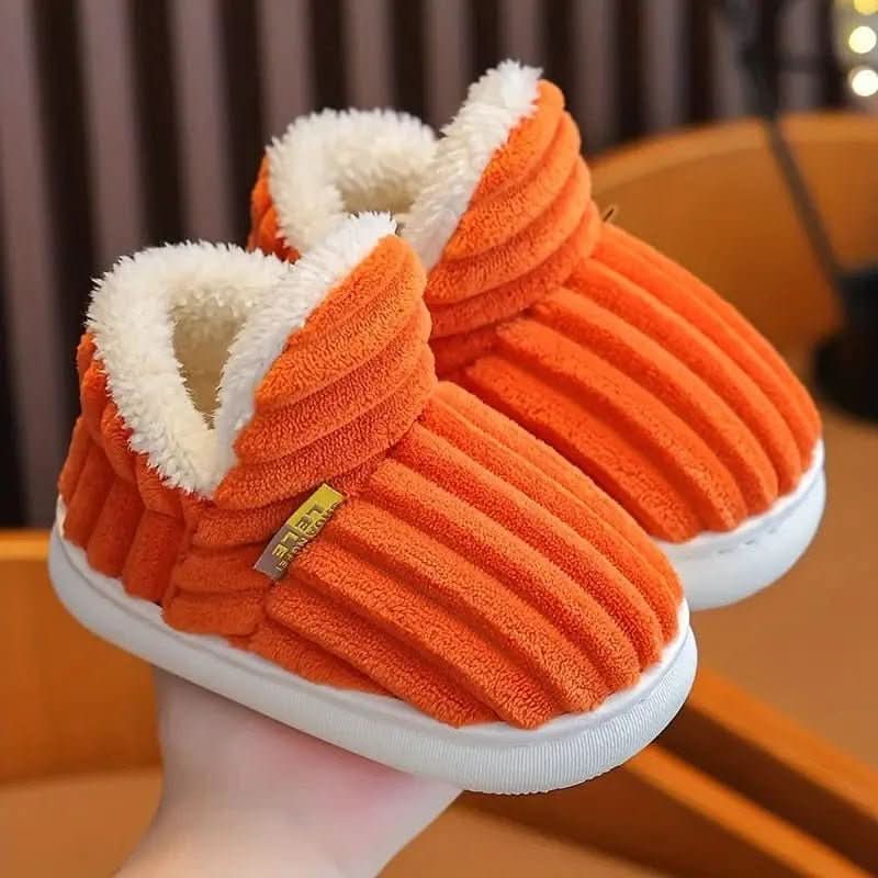 Thermal house slippers for him & her, offering cozy warmth and non-slip security in winter.