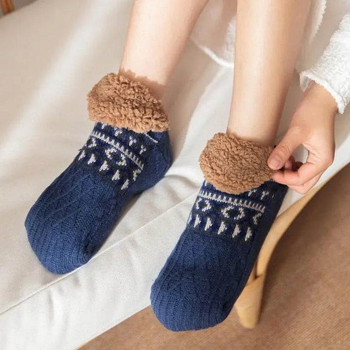 Unisex soft non-slip slipper socks, offering cozy warmth and home comfort for all indoor activities.