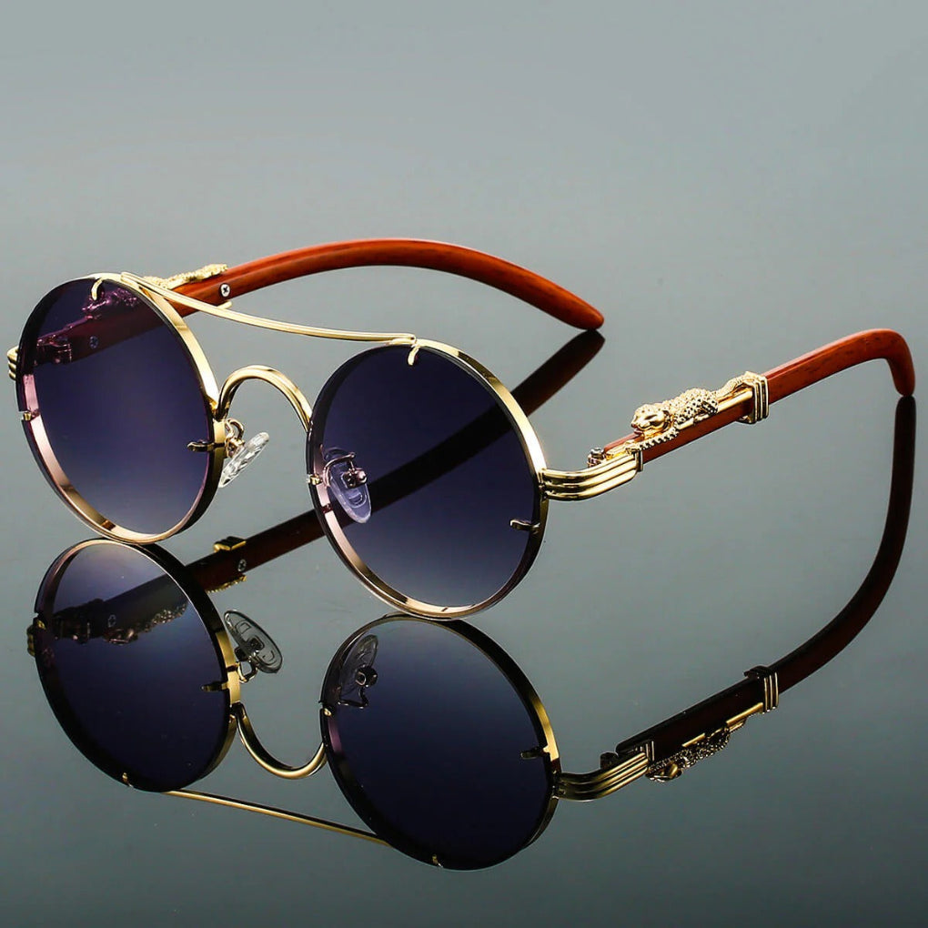 Fashionable unisex double bridge sunglasses. Retro round frame with gradient lenses for UV protection & style.