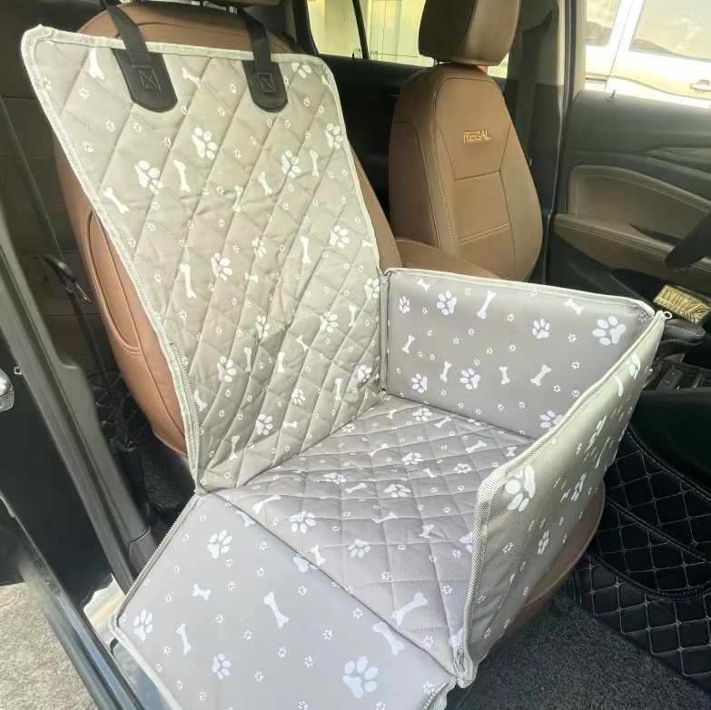 Pet travel car seat mat for dogs, non-slip and waterproof, ensuring pet safety and car cleanliness.