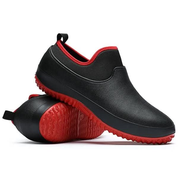 Close-up of unisex waterproof work shoe's slip-resistant sole, engineered for all-day comfort & safety.