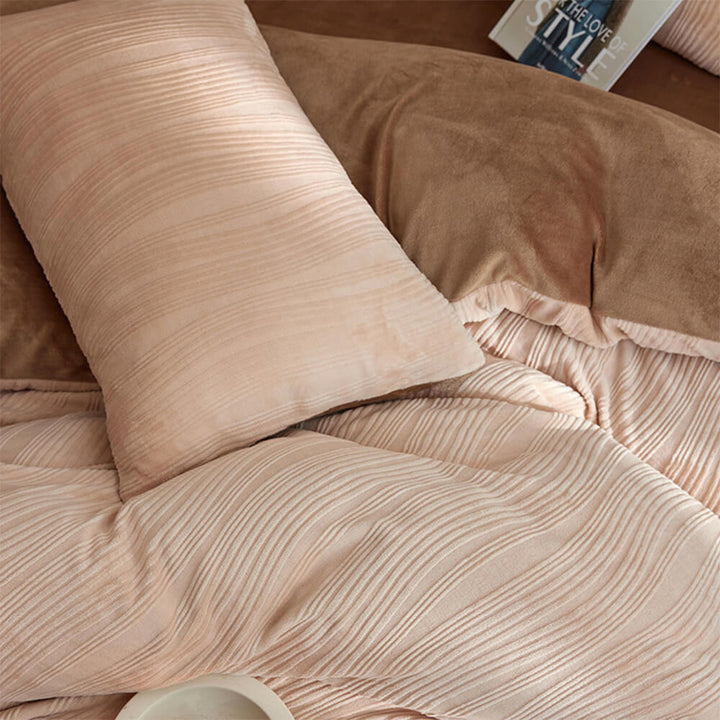 Unisex wavy line milk velvet bedding ensemble, perfect for a contemporary bedroom.