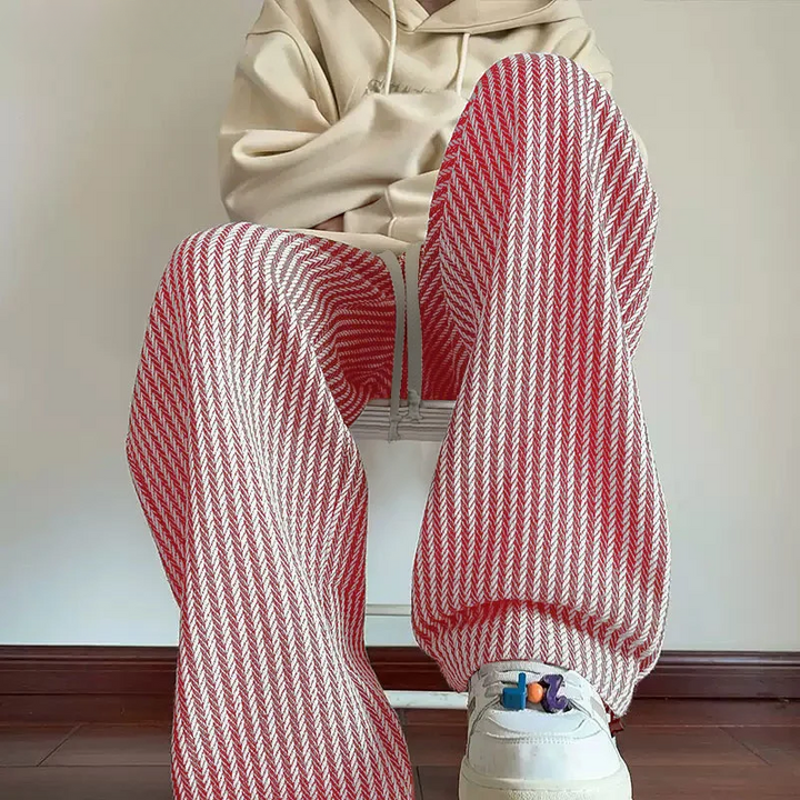 Soft unisex wide-leg herringbone sweatpants, relaxed fit for ultimate comfort. Drawstring casual pants for everyday fashion.